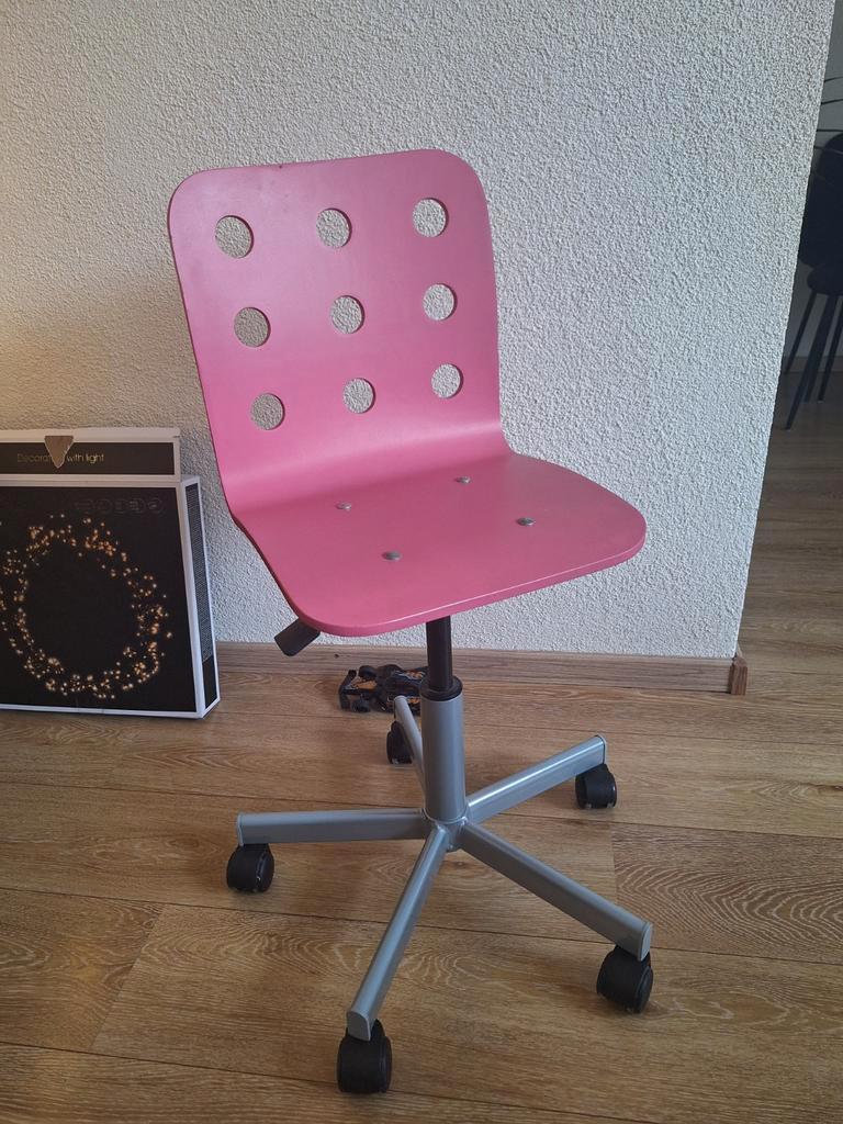 Roze bureaustoel