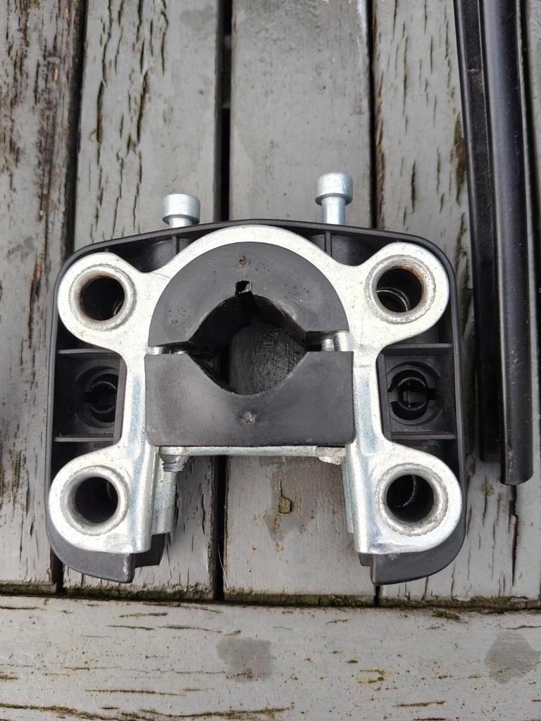 Bobike Voorzitje - mist 1 voetbandje