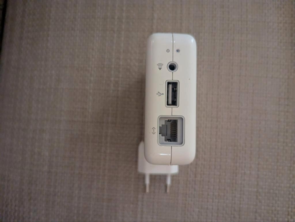 Apple Airport Express 1e gen - Defect