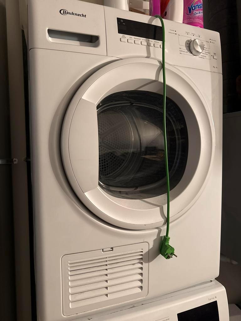Gratis (kapotte printplaat)Bauknecht Wasdroger