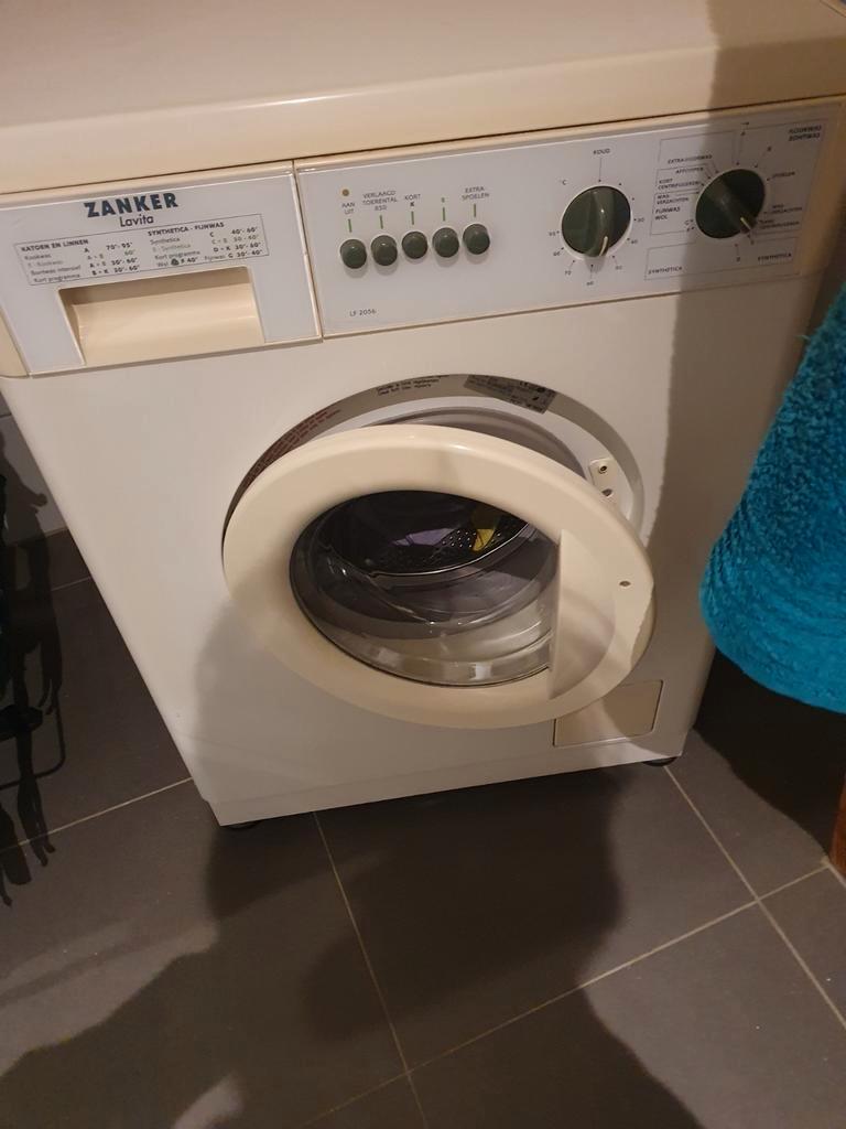 Zanker Wasmachine zelf ophalen  2 de verdieping.
