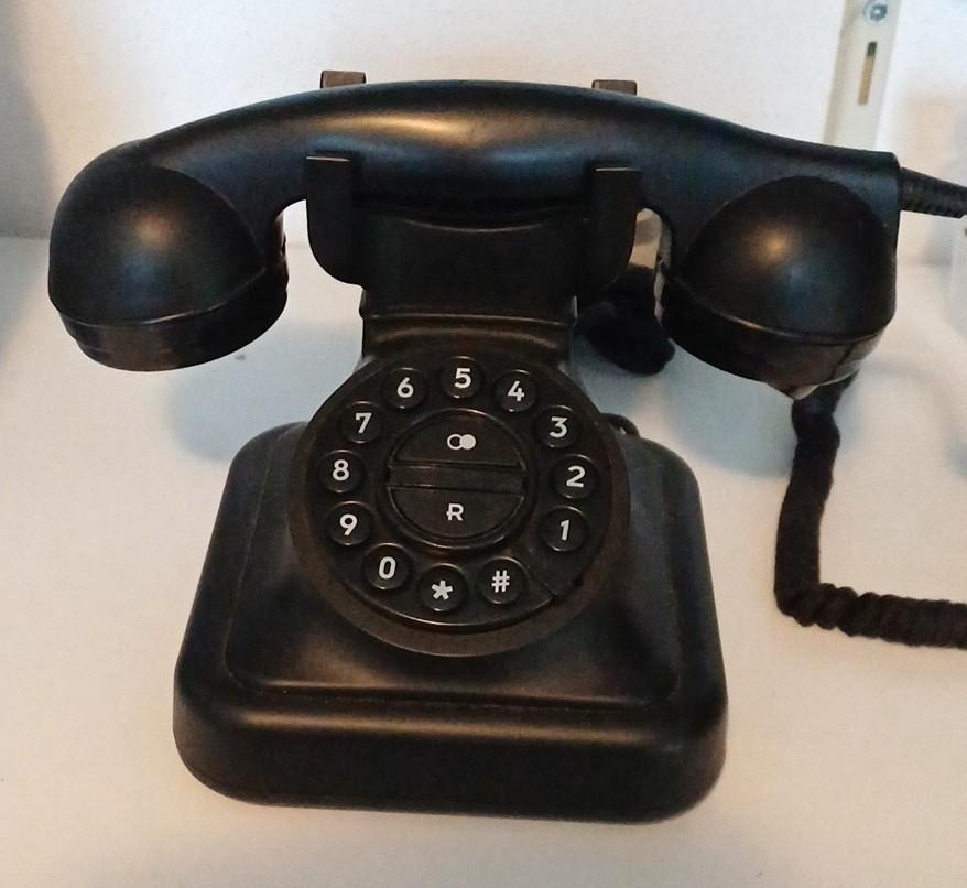 Beeld telefoon gezocht voor senior buurman in Maashorst