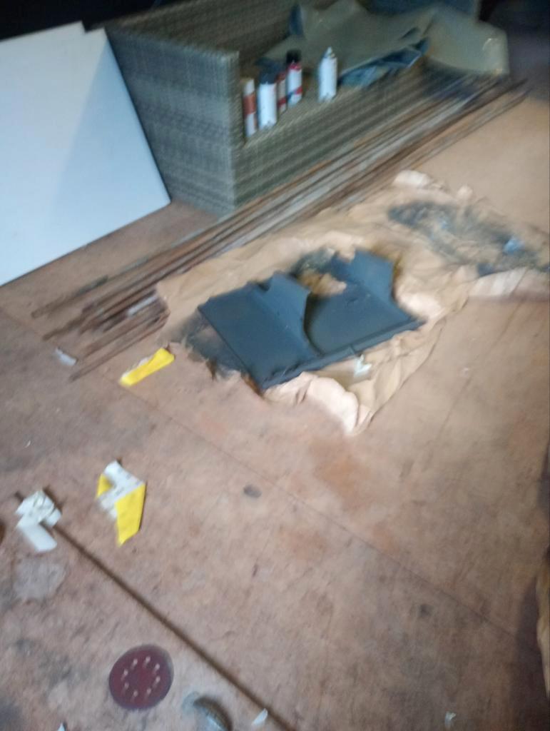 Jonge monteur goed in t sleutelwerk