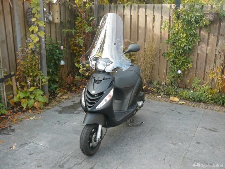 !GEZOCHT! Piaggio zip 4t 2v