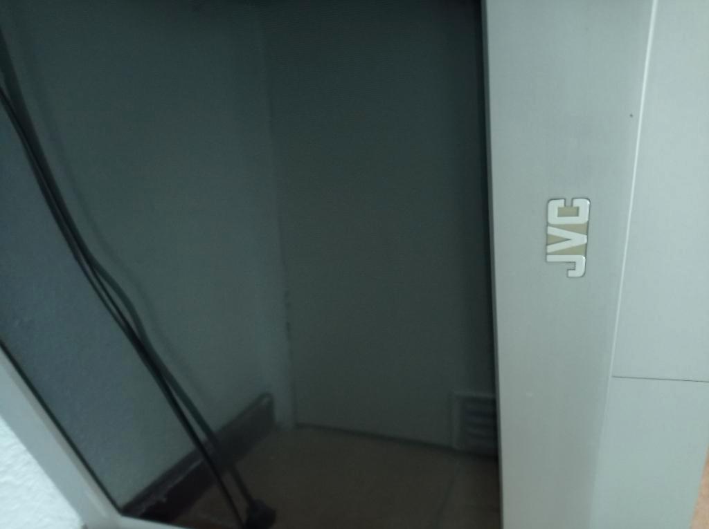 GRATIS Werkende TV, Video, CD player, geluidsapparatuur .