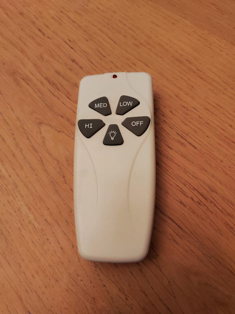 Plafond ventilator met afstandbediening en verlichting