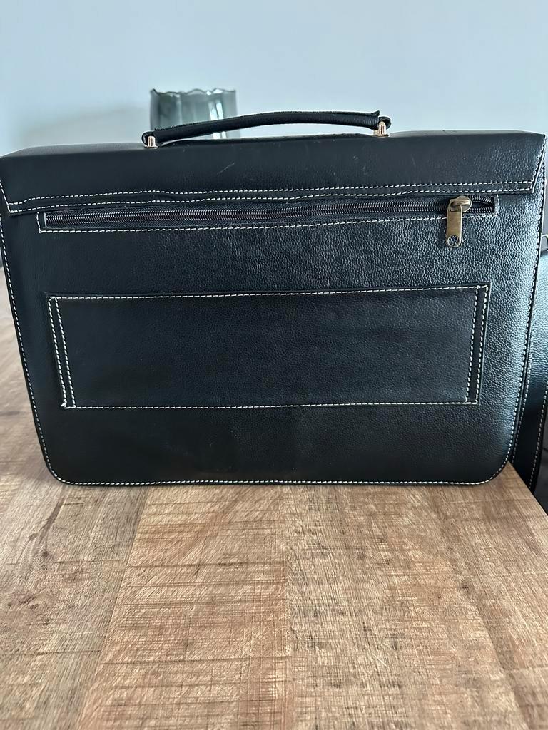 Zwarte werktas / laptoptas - 43x32 cm