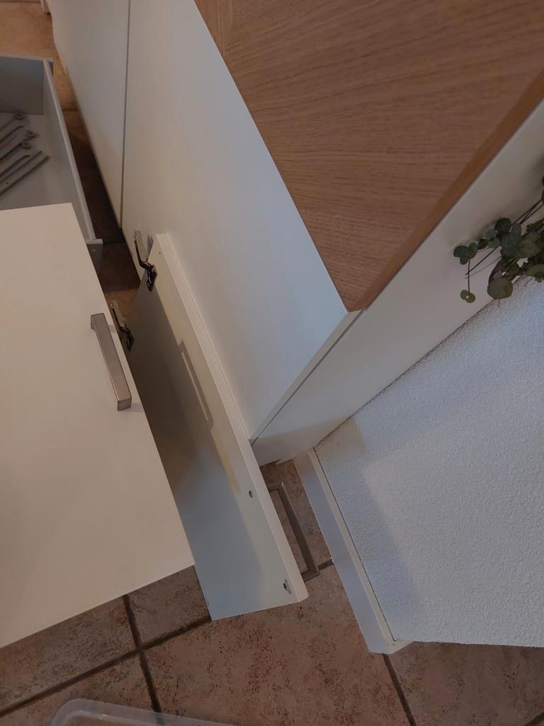 Ikea besta hoogglans wit