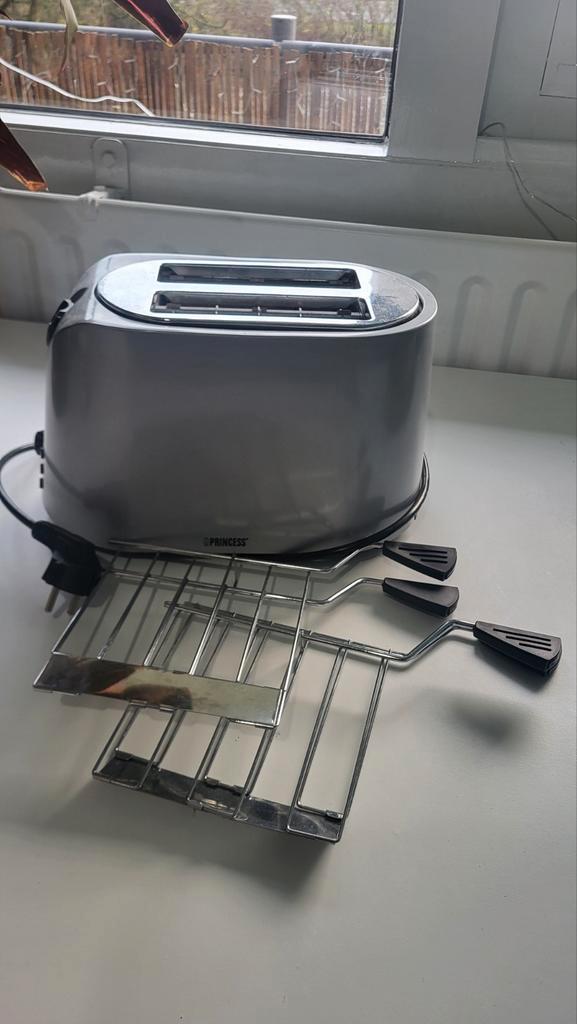 Princess Broodrooster