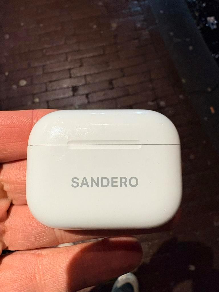 Gevonden: AirPods Pro 3 Case - Sandero