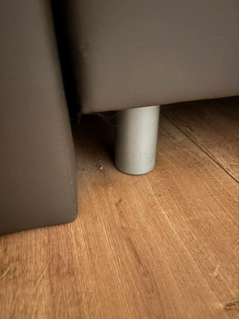 Boxspring 180x200 (€ 25,- er gratis bij voor het ophalen)