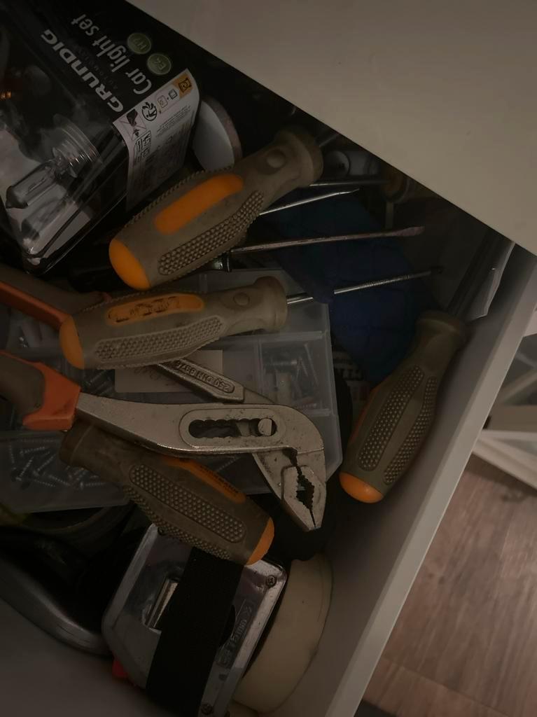 Gratis apparaten gezocht voor zoon om uit elkaar te halen