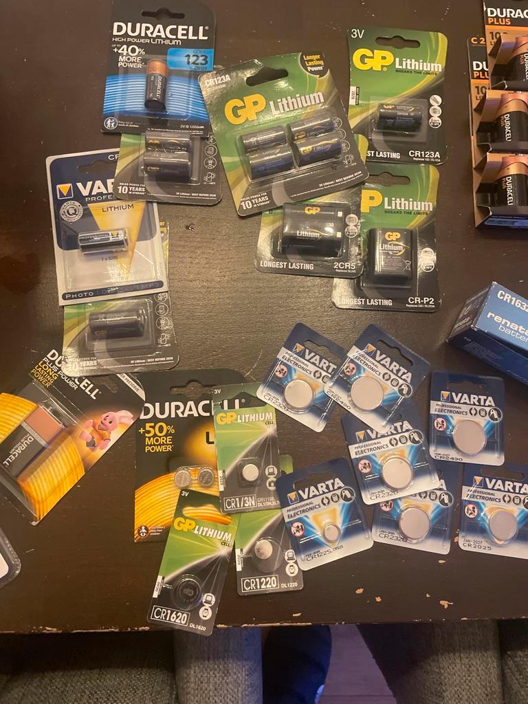 Grote partij diverse batterijen - Alles in één keer