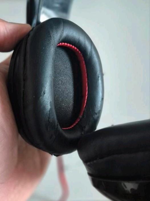 Edifier G20 USB Gaming Headset (Werkt goed,kussens bladeren)