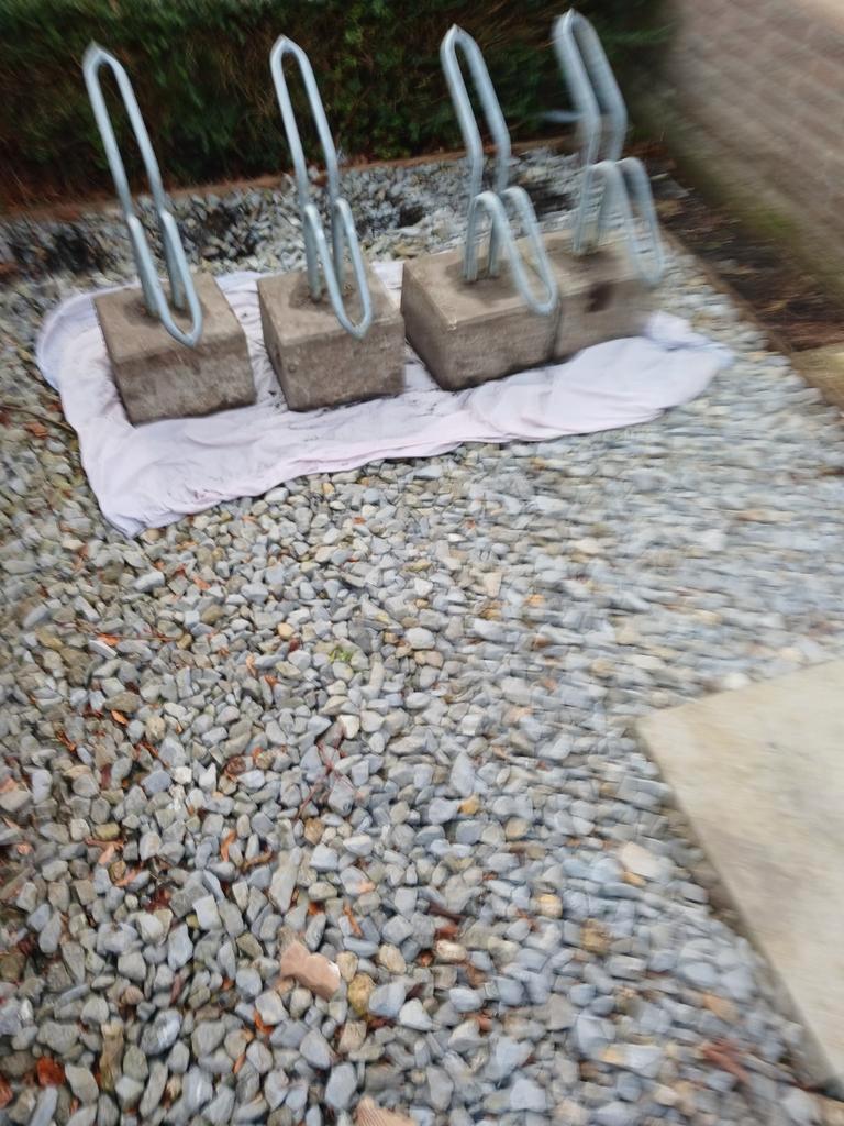 Gratis, Fietsenrek, fietsbeugels.