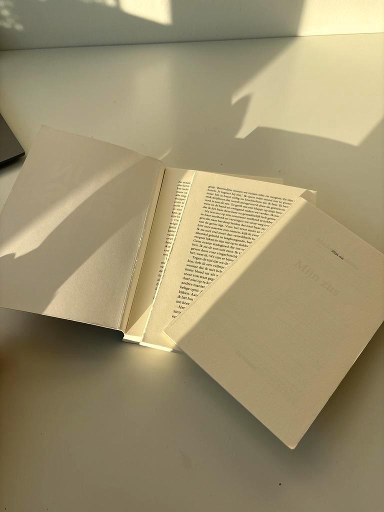 Michelle Adams - Mijn zus