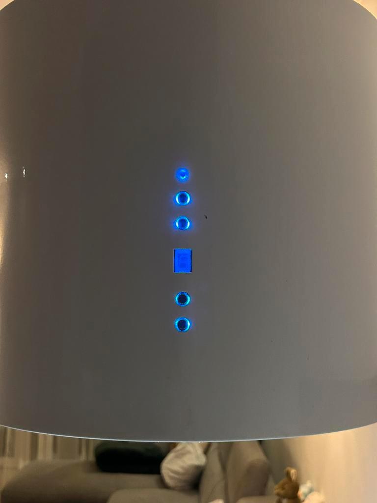 Witte ronde afzuigkap