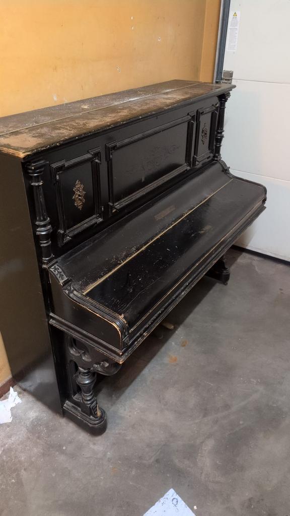 Antieke Carl Ecke piano eind 19e eeuw