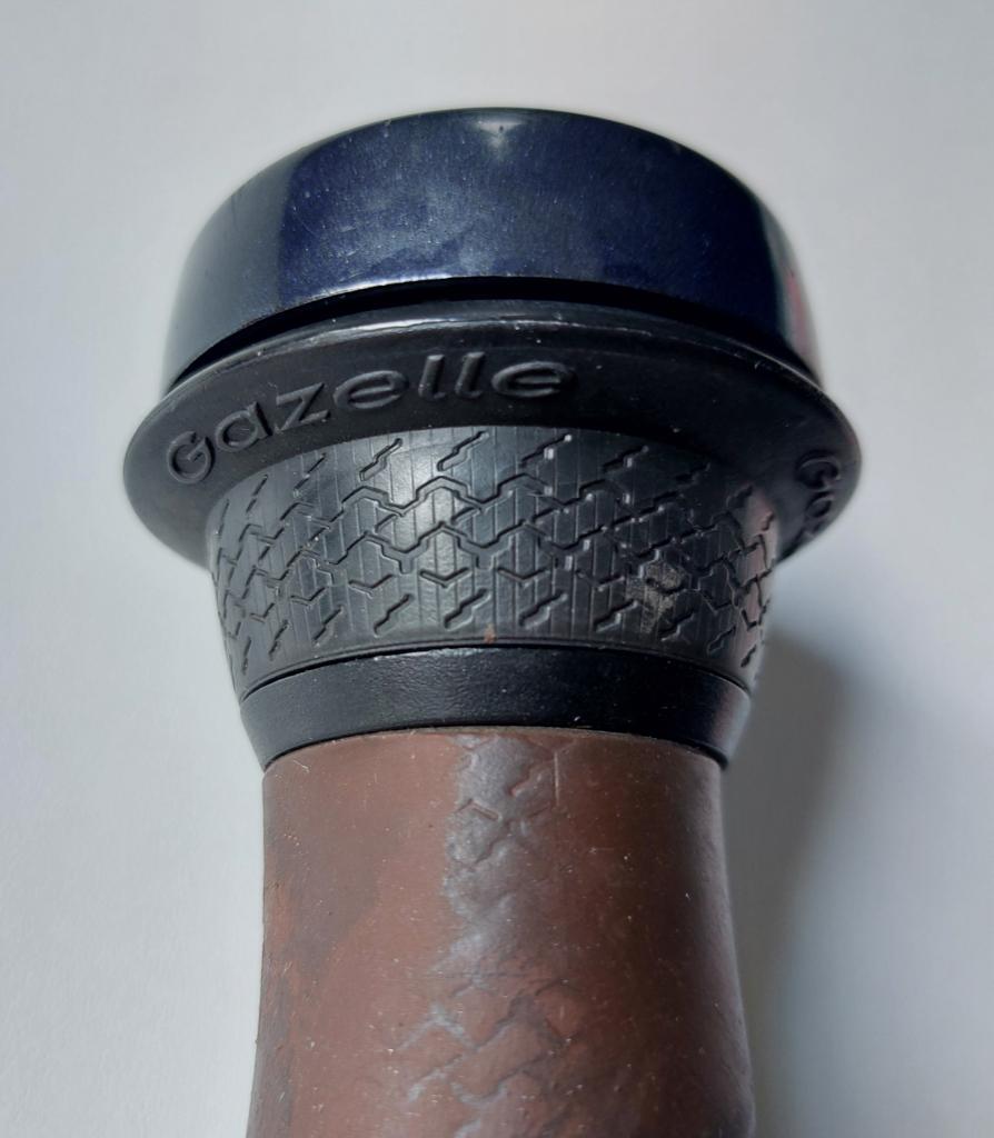 Gratis: fietshandvat met bel Gazelle