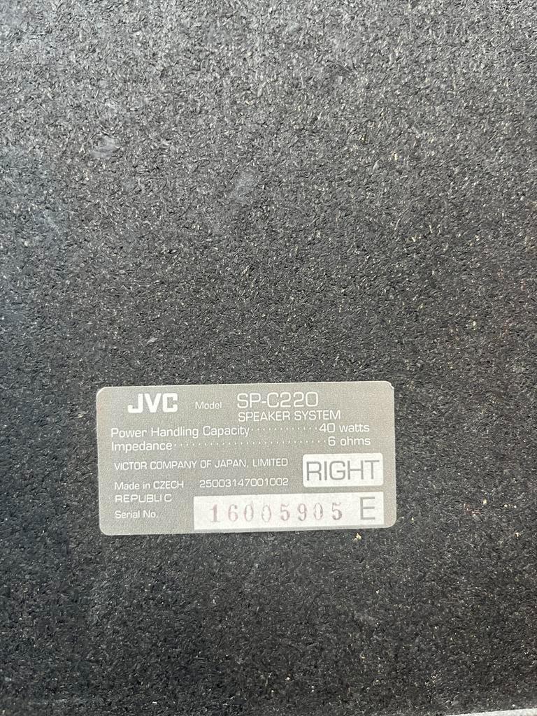 GRATIS: 2 x speakers JVC