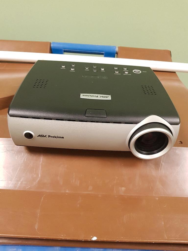 Projector ASK Proxima