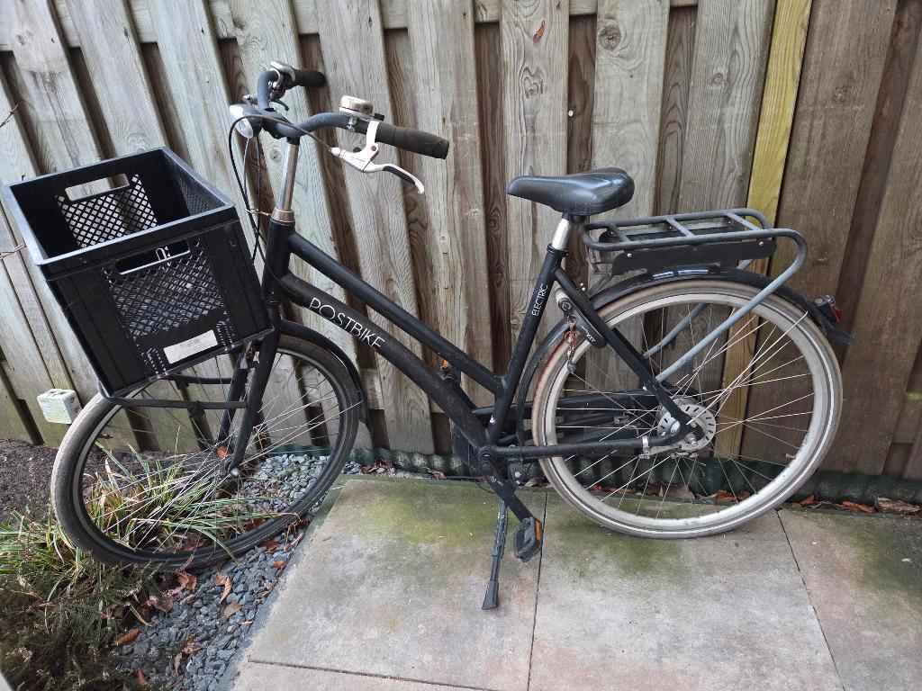 Gratis omgebouwde elektrische fiets ~ Postbike