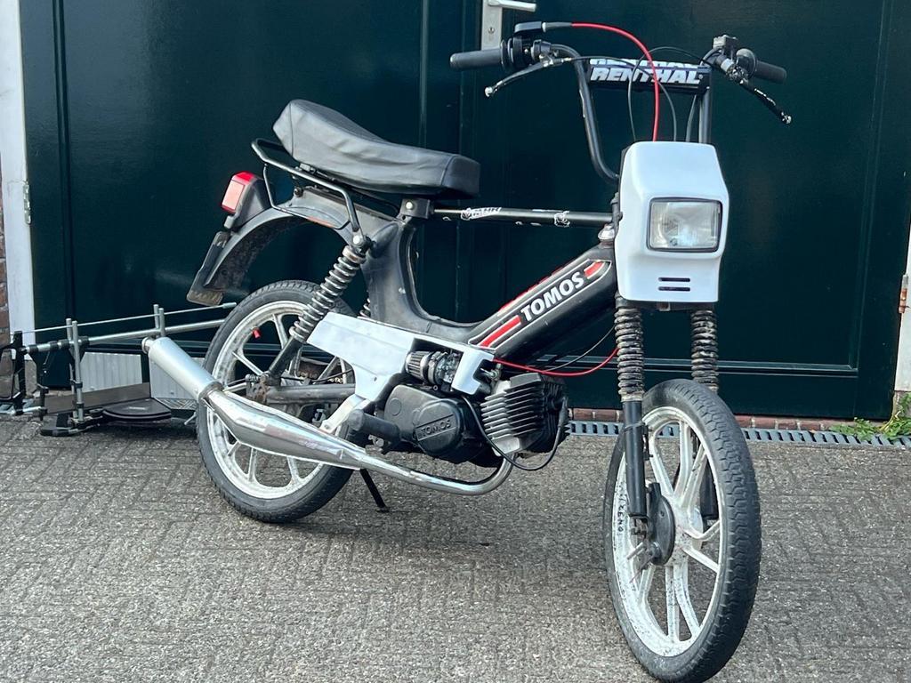 Gevraagd opknap tomos voor rond €200