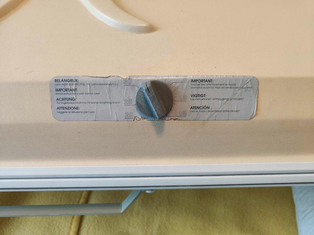 Gratis: Alisun E10 zonnebank - compact model