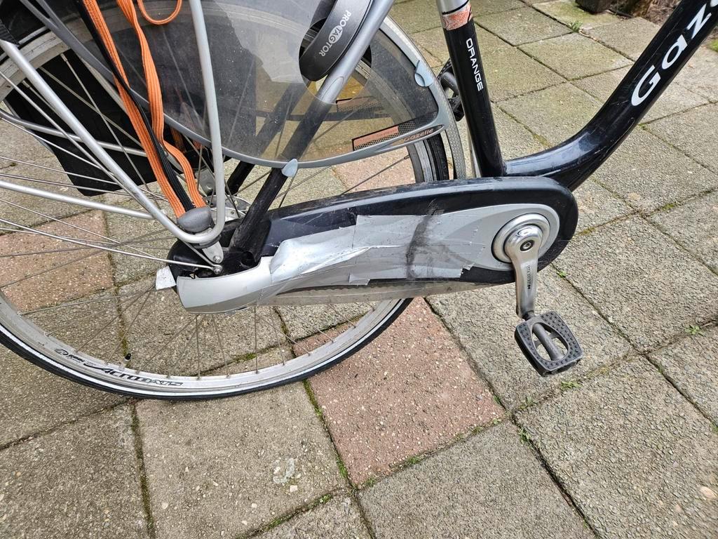 Gezocht kettingkast dames fiets gazelle orange