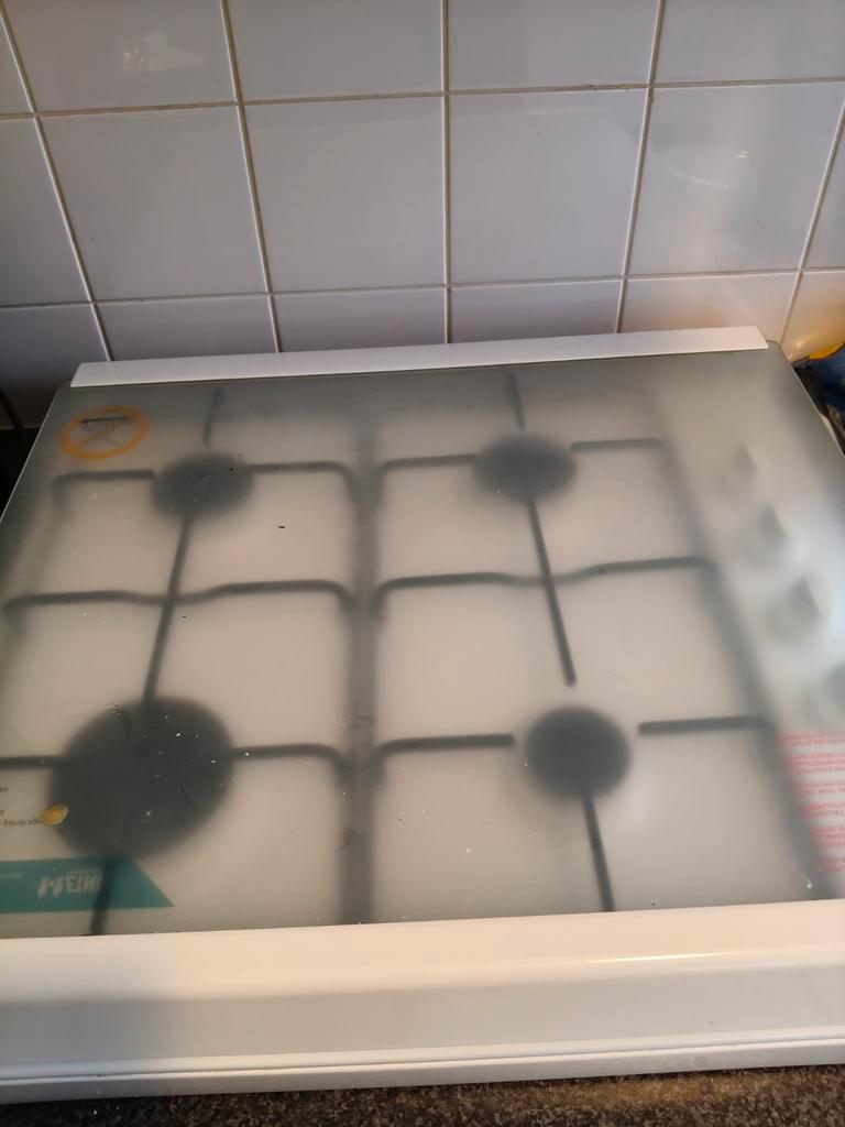 Etna fornuis - wit met beschermdeksel GRATIS