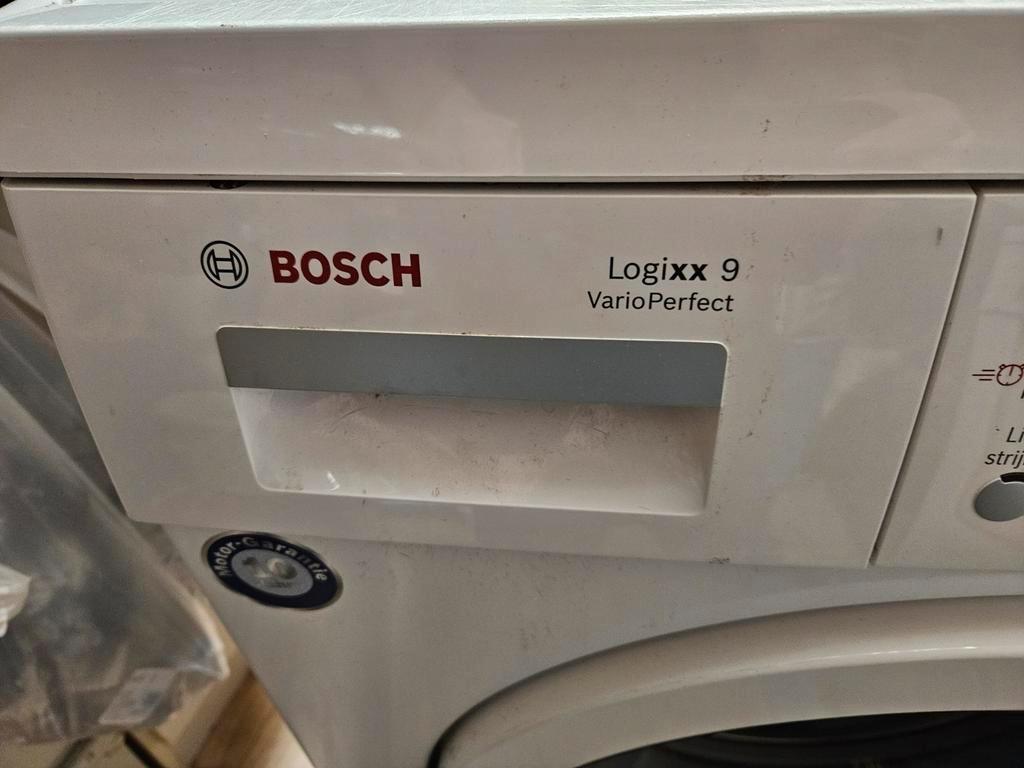 Bosch 9kg wasmachine deurvergrendeling is defect.