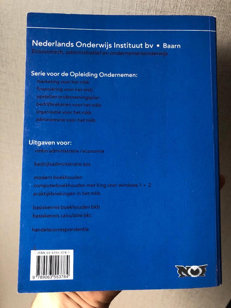 Studie boek: Bedrijfseconomie voor het MKB