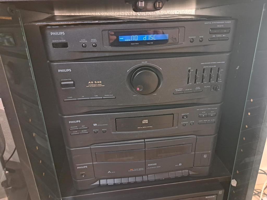 Stereotoren met 2 boxen.