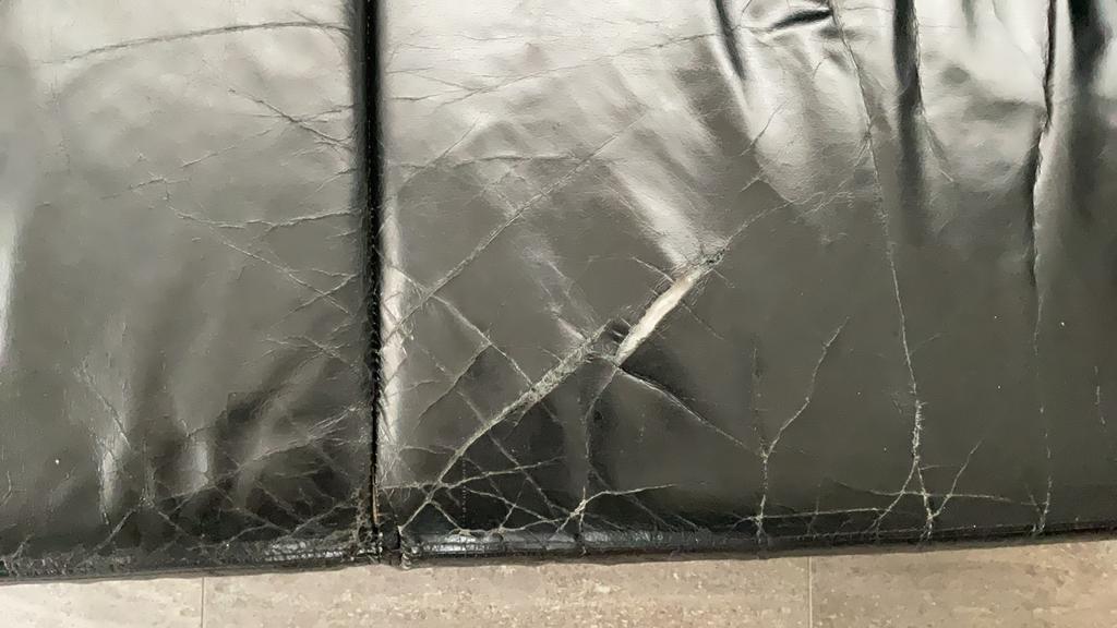 Zwarte leren tweezits bank