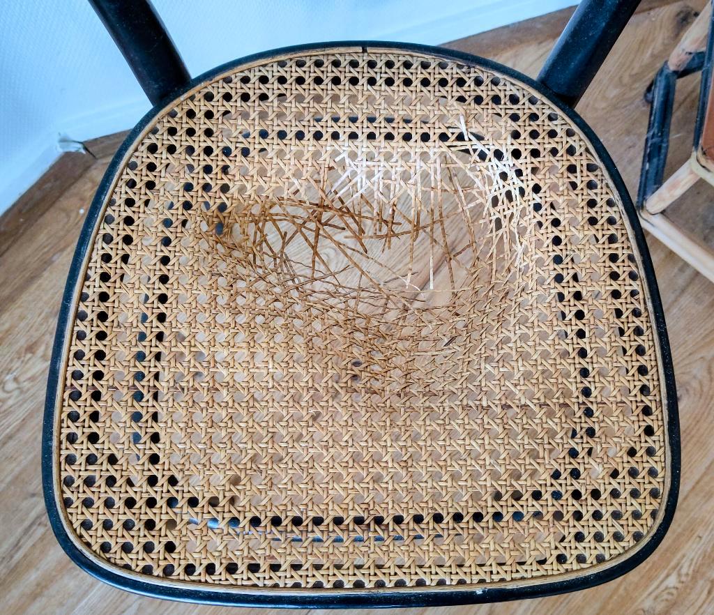 Thonet bistro stoel (zitting kapot)