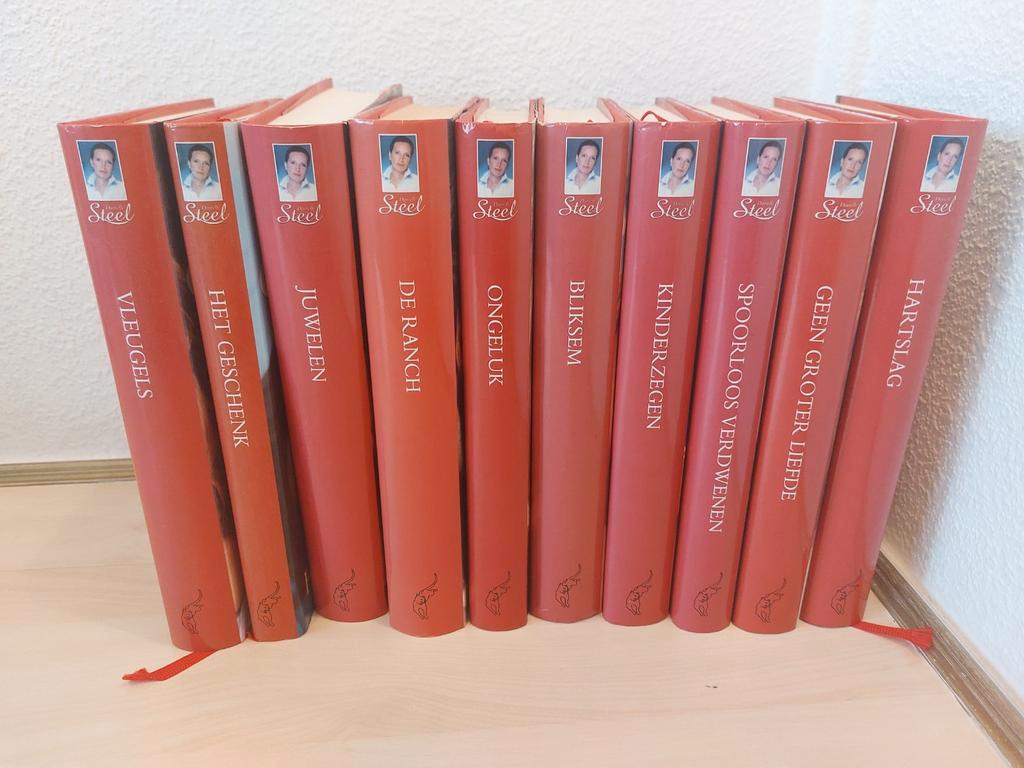 Daniëlle Steel - 10 Gebonden Boeken