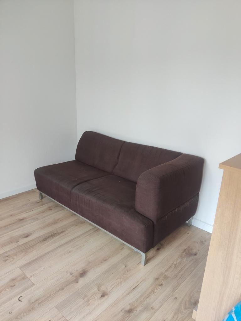 Klein, versleten bankje