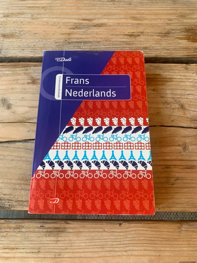 Pocket woordenboek van Dale Ned-Fra en Fra-Ned 1 set 201