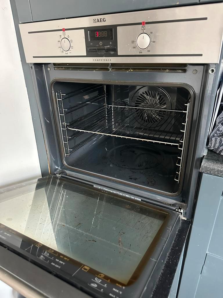 AEG Inbouw Oven - Perfect voor elke keuken!
