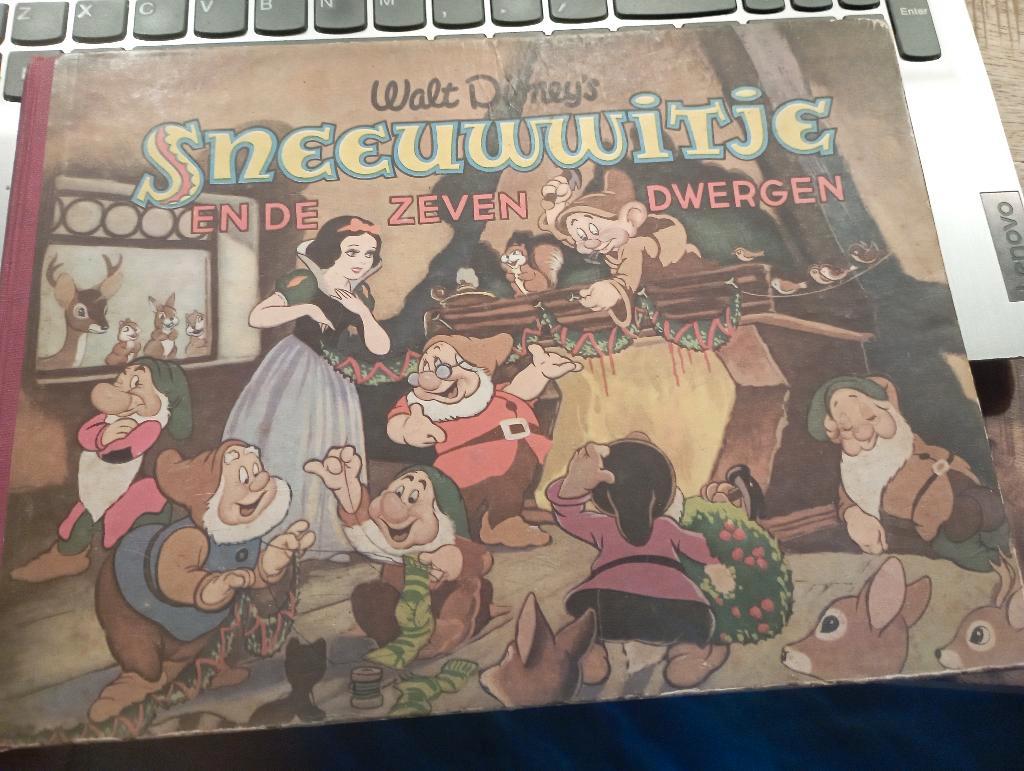 Walt Disney,s Sneeuwwitje en de 7 dwergen.oude