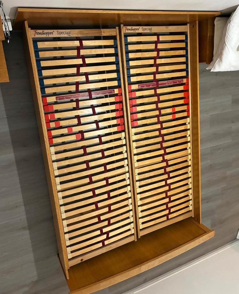 bedframe met matras - Gratis