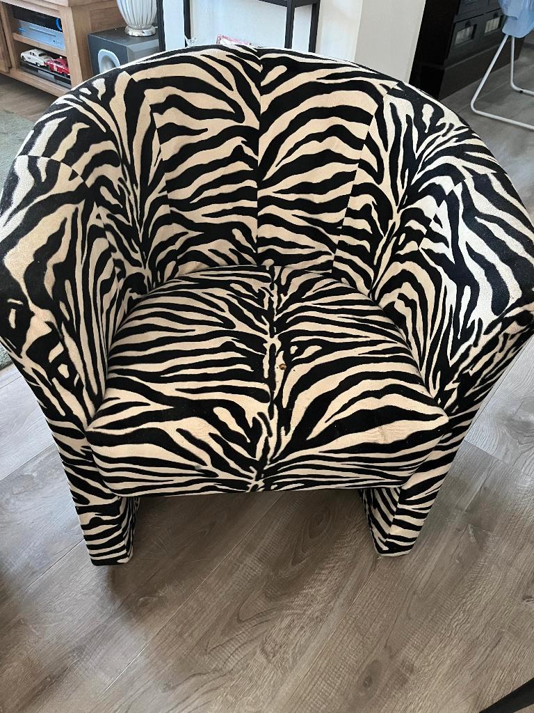 Gratis . 2 leuke fauteuils in Tijgerprint