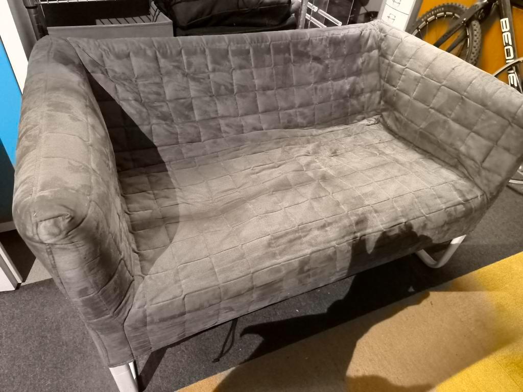 Klein Ikea bankje - perfect voor studentenkamer!