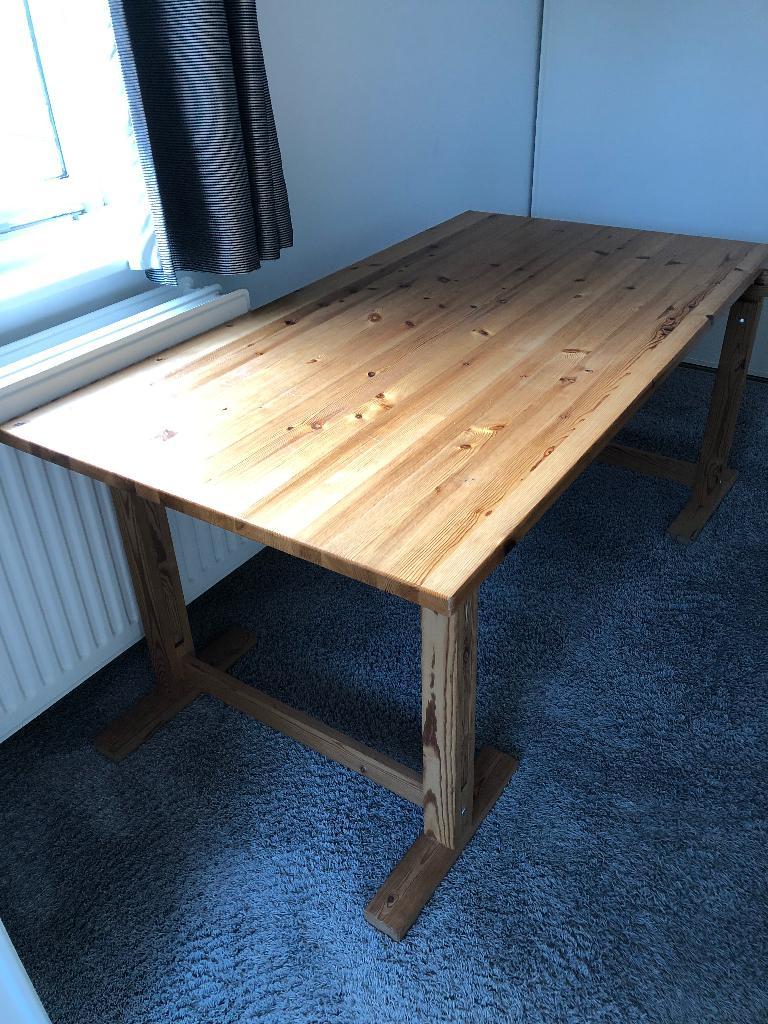 Grenen eettafel