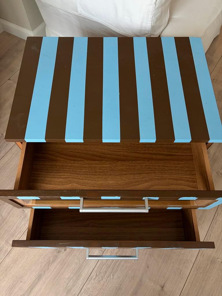 Handgeschilderd bijzettafeltje - 60x40x50 cm