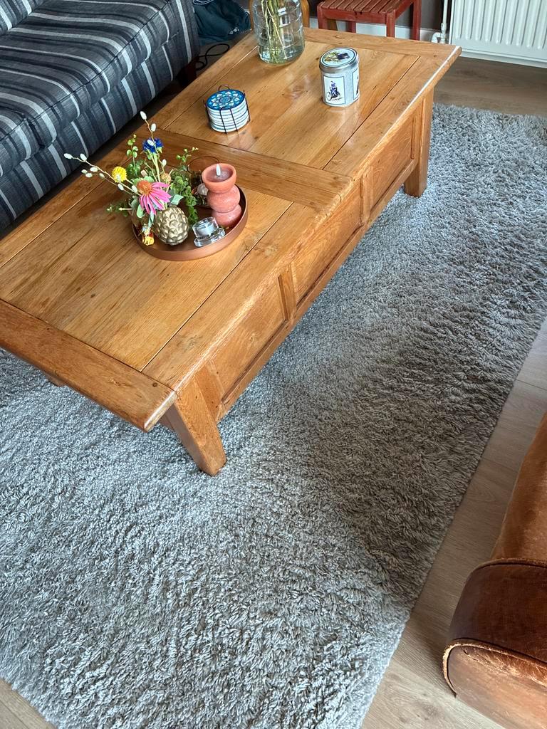 Bankstel  en 2 lederen stoelen