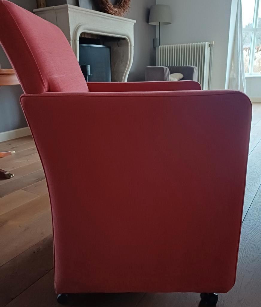 Eetkamerstoelen/ fauteuiltjes, met wieltjes. GRATIS afhalen