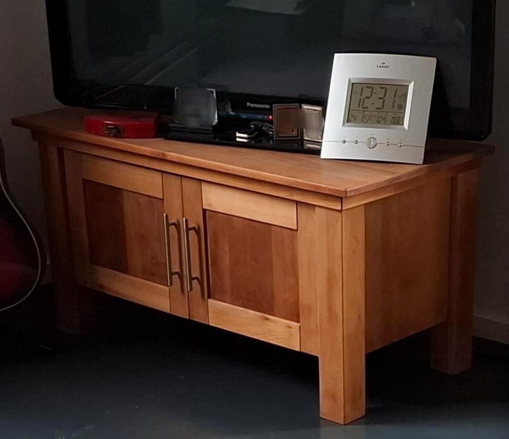 (Gratis) TV meubel van kersenhout