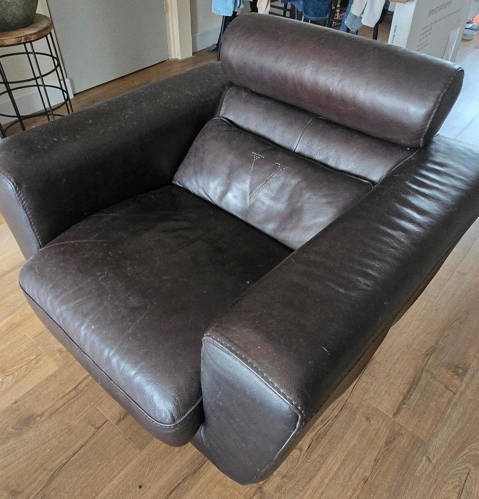Vintage leren fauteuil (gratis)