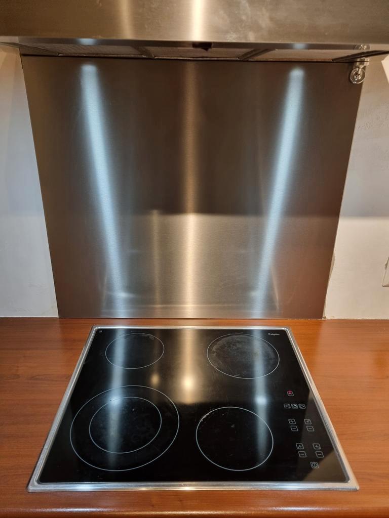 Moet vrijdag weg!! Gratis complete keuken MET apparatuur!